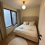 Luxury 2-Bedroom Apart Antwerp